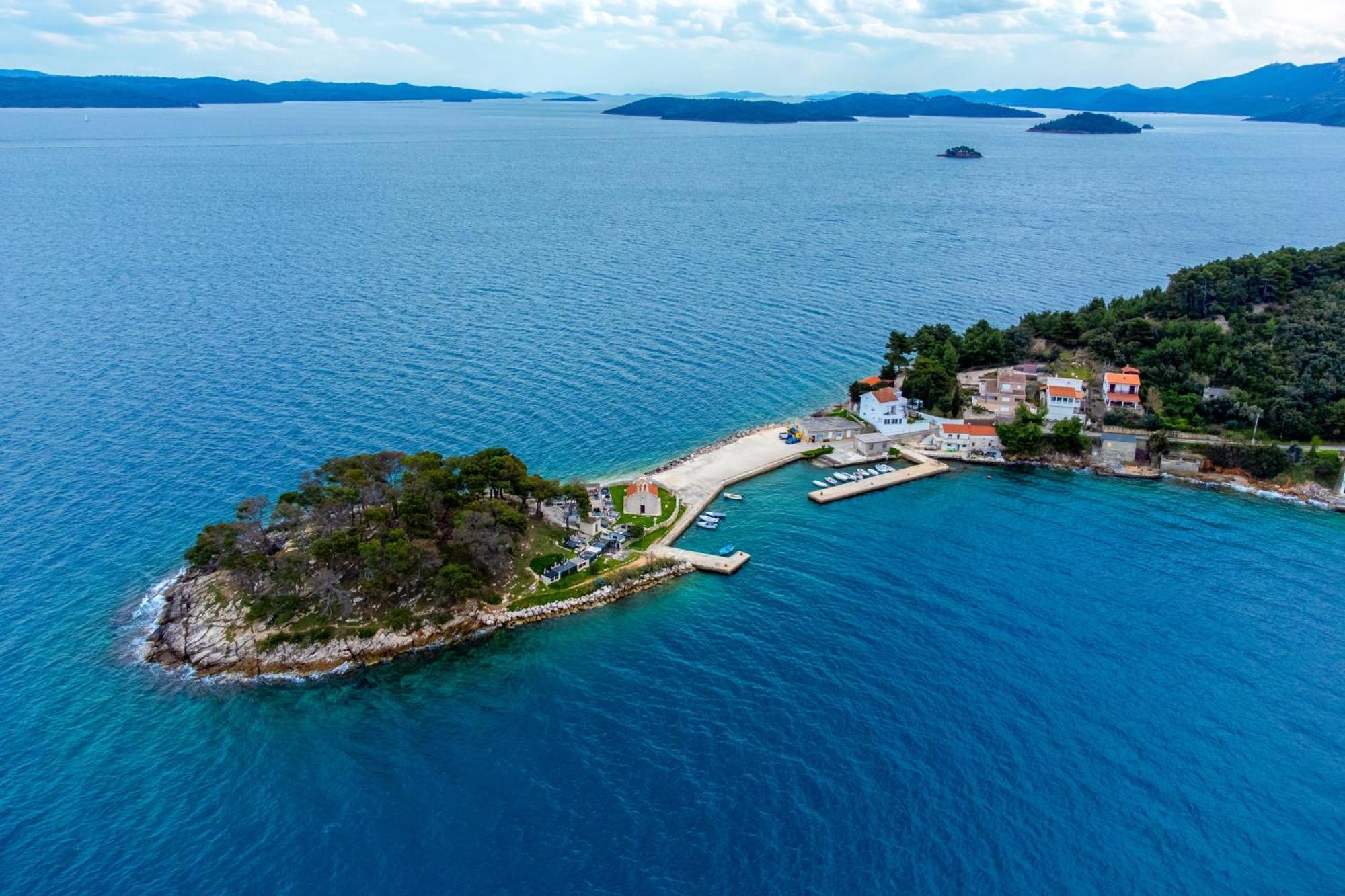 Apartments With A Parking Space Savar, Dugi Otok - 8127 Buitenkant foto